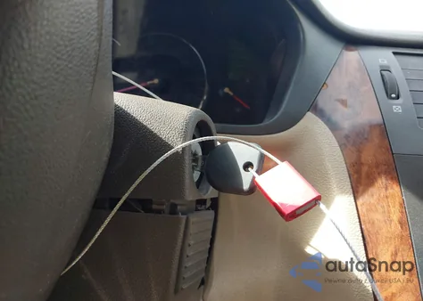 2007 Cadillac Dts Luxury Ii z USA, uszkodzony, nr VIN 1G6KD57Y37U112352